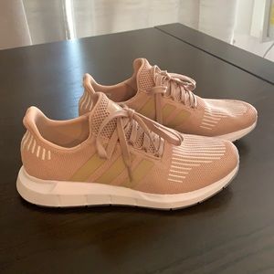 Adidas swift run sneaker (women’s)